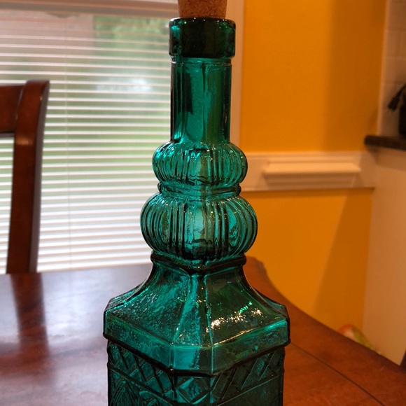 Vintage Canadian Cobalt Blue Bottle (BONUS) Decorative Green Bottle - Picture 5 of 6